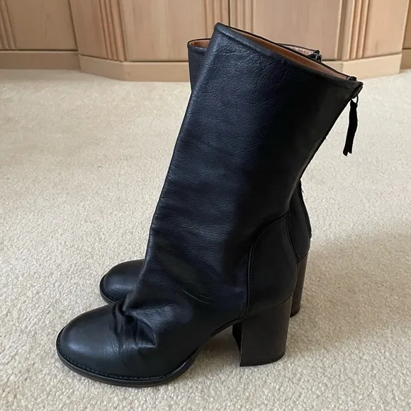 Free People Women’s Elle Block Heel Boots. Size 39.