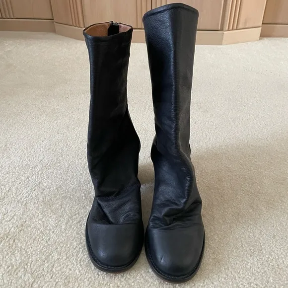 Free People Women’s Elle Block Heel Boots. Size 39.