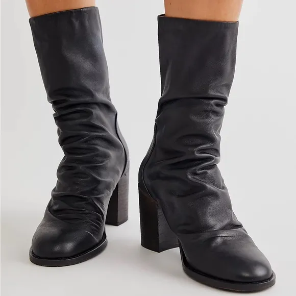 Free People Women’s Elle Block Heel Boots. Size 39.
