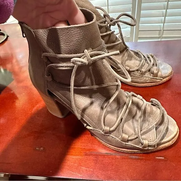 Free People X Baske Leather California Ariel Peep Toe Bootie Sandals Size 8.5