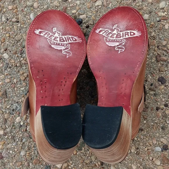 Freebird By Steven Caprice Leather Buckle Strap Sandals Womens Sz 8