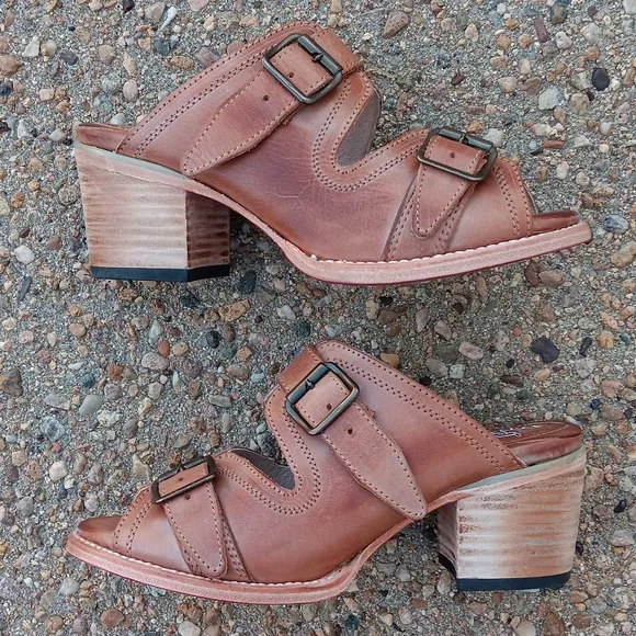 Freebird By Steven Caprice Leather Buckle Strap Sandals Womens Sz 8
