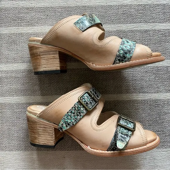 Freebird by Steven Caprice Leather Sandals