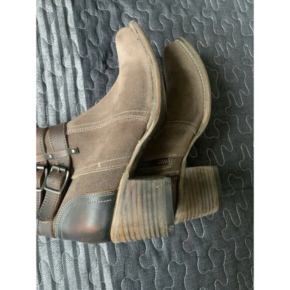 Freebird Shiloh Brown Suede Ankle Boots W/Straps Sz 8 Block Heel Distressed