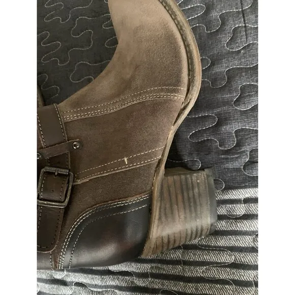 Freebird Shiloh Brown Suede Ankle Boots W/Straps Sz 8 Block Heel Distressed