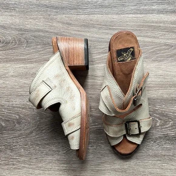 FREEBIRD Women’s Leather Strap Block Heel Sandals Distressed Sandal 8