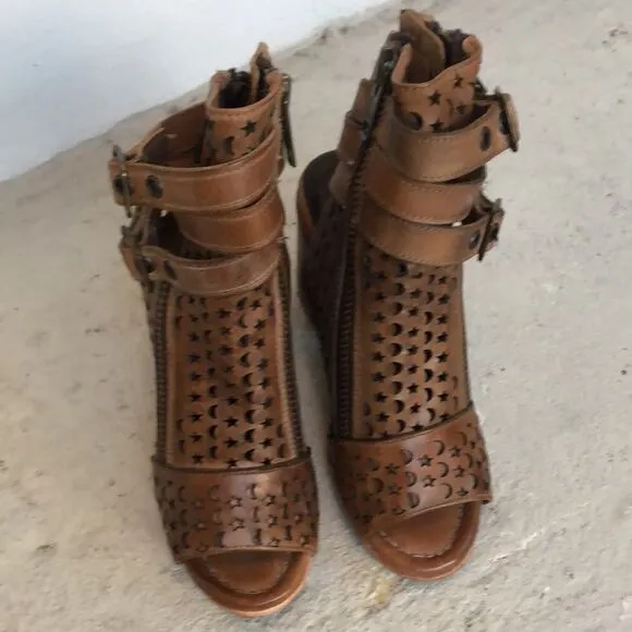 Freebird cutout ankle