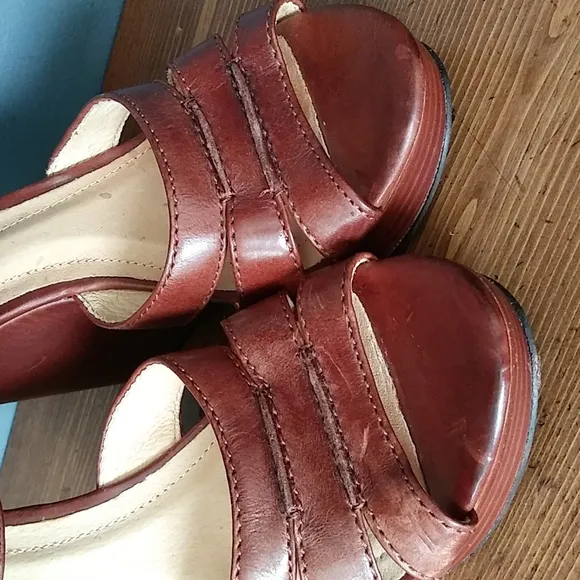 Frye Alexa wedge sandals