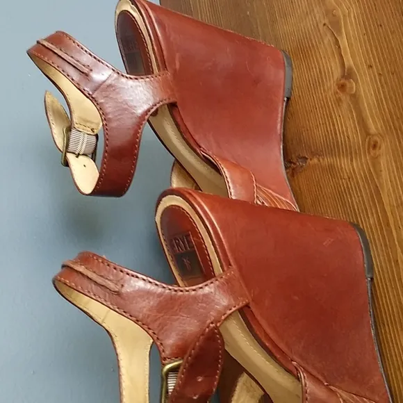 Frye Alexa wedge sandals