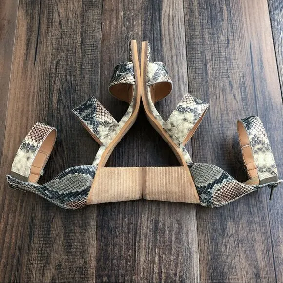 Frye &amp; Co Strappy Leather Block Heel Sandal Neutral Snakeskin Taupe Size 8.5