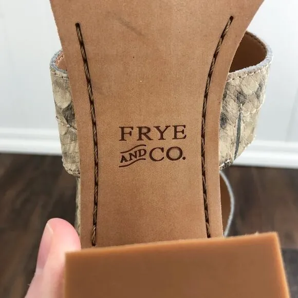 Frye &amp; Co Strappy Leather Block Heel Sandal Neutral Snakeskin Taupe Size 8.5