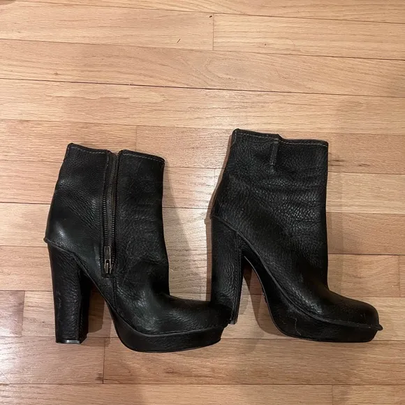 FRYE Dark Grey Heeled Ankle Boots with Block Heel