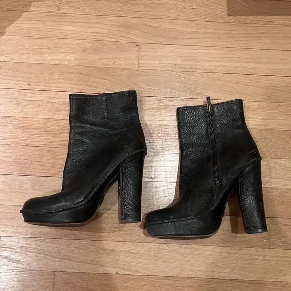 FRYE Dark Grey Heeled Ankle Boots with Block Heel