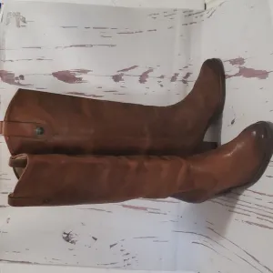 Frye Jackie 6.5 brown heel distraes color woman boots