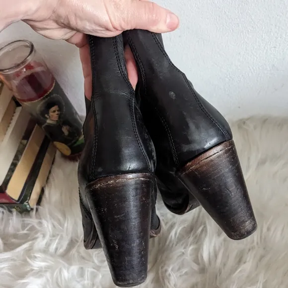 Frye Jenny Chelsea Leather Ankle Boots