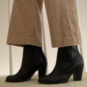 Frye Jenny Chelsea Leather Ankle Boots