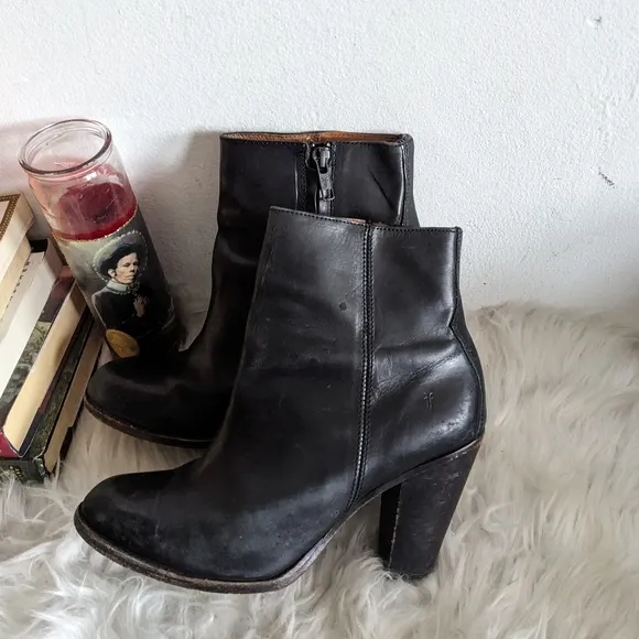 Frye Jenny Chelsea Leather Ankle Boots