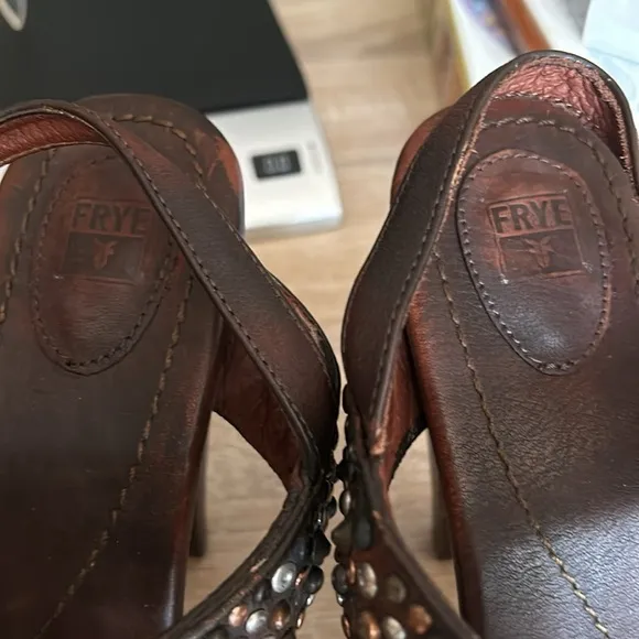 Frye Joy Brown Leather Studded Slingback Sandal Platform Heels - Size 10
