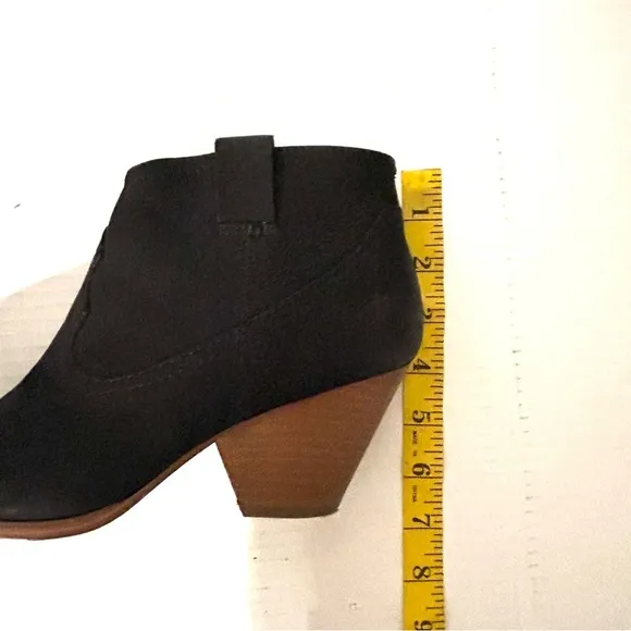 Frye Reina Black Nubuck Suede Block Heel Zip Ankle Bootie Western Size 6.5 M