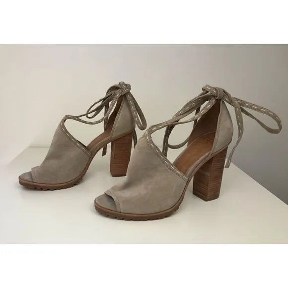 FRYE Ash Suzie Pickstitch Lug Peeptoe  Sandal