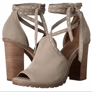 FRYE Ash Suzie Pickstitch Lug Peeptoe  Sandal