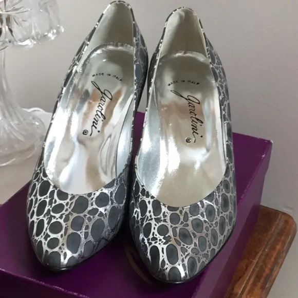 GAROLINI silver and black high heel shoes. Size 7.5