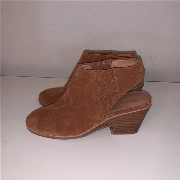 Gentle Soul  by Kenneth Cole shoes sz 7.5