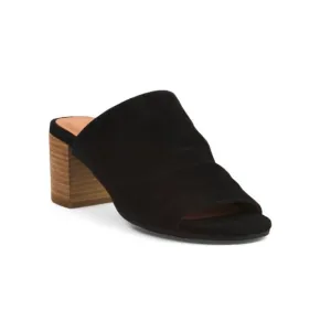 GENTLE SOULS Black Suede Suede Chas Sandals