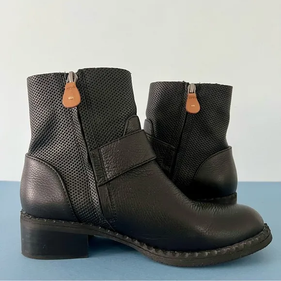 Gentle Souls by Kenneth Cole Best Slit Moto 2 Black Leather Ankle Boots