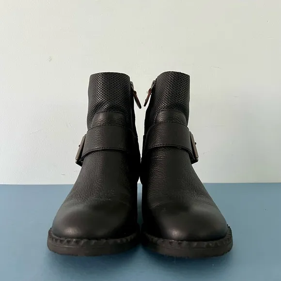 Gentle Souls by Kenneth Cole Best Slit Moto 2 Black Leather Ankle Boots