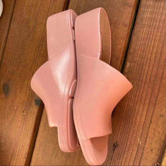 Gentle Souls | Gisele Pink Clay Slide Sandals 8