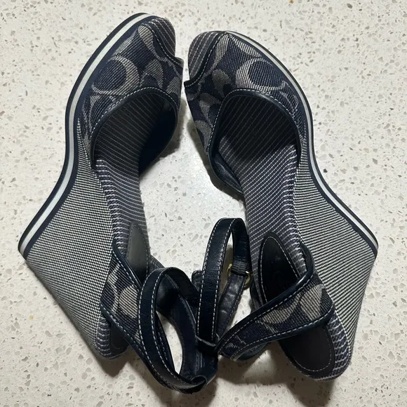 Genuine Coach (A8119) Tawney Heels Women's Wedge shoes Blue Stripes US 8 /6UK