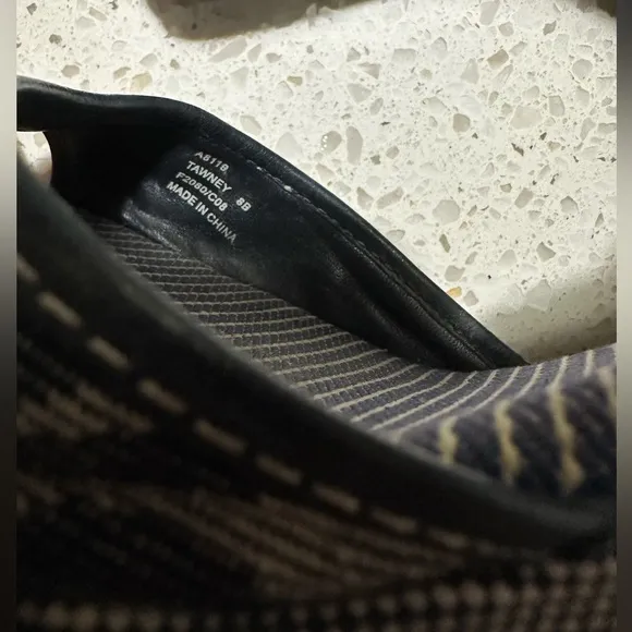 Genuine Coach (A8119) Tawney Heels Women's Wedge shoes Blue Stripes US 8 /6UK