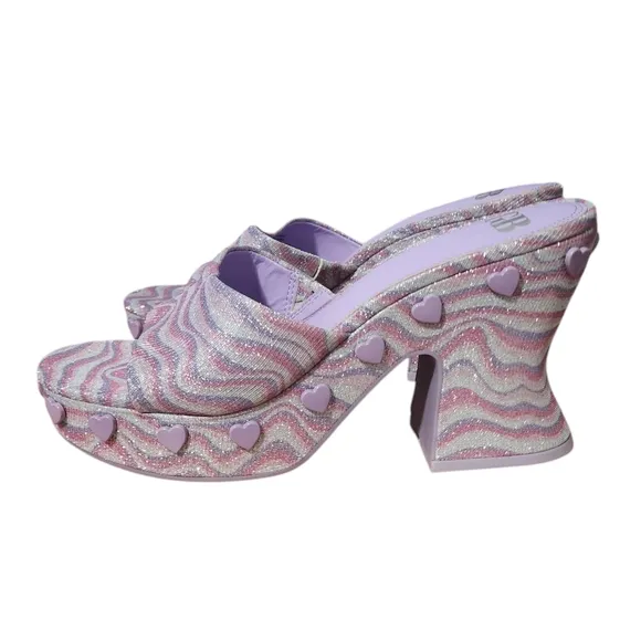 GIANNI BINI Heart String Sparkle Swirl Heart Studded Platform Sandals 9.5