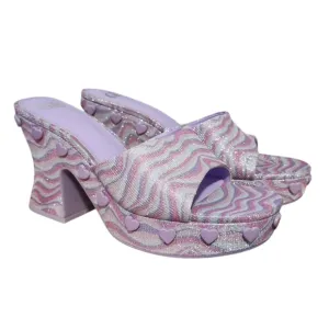 GIANNI BINI Heart String Sparkle Swirl Heart Studded Platform Sandals 9.5