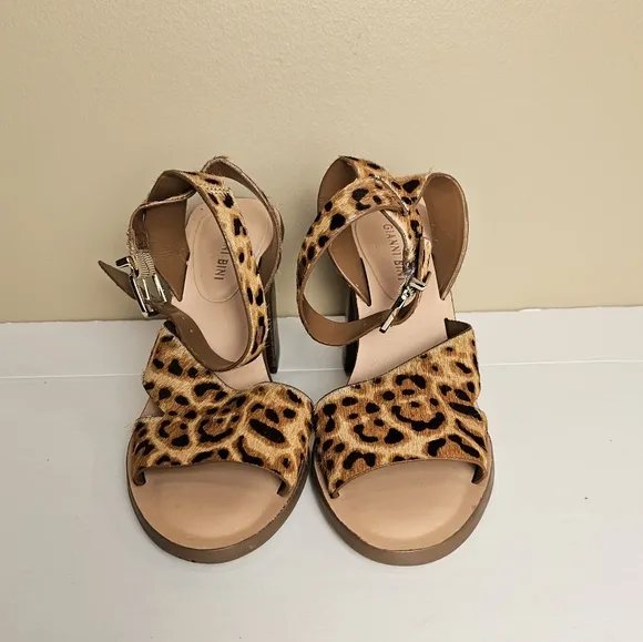 Gianni Bini Marilane Leopard Calfhair Sandals Size 7 New