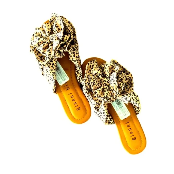🆕Gianni Bini Sandals. NWT  000AJ
