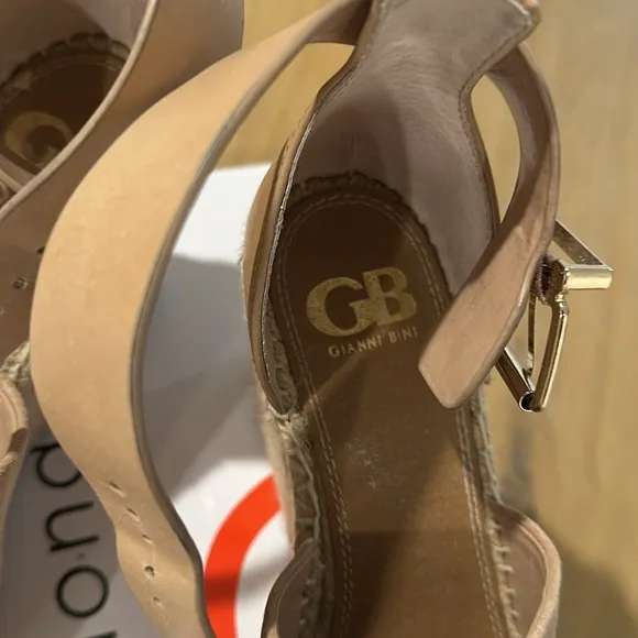 Gianni Bini Tan Wedge Sandals with Ankle Strap and Open Toe