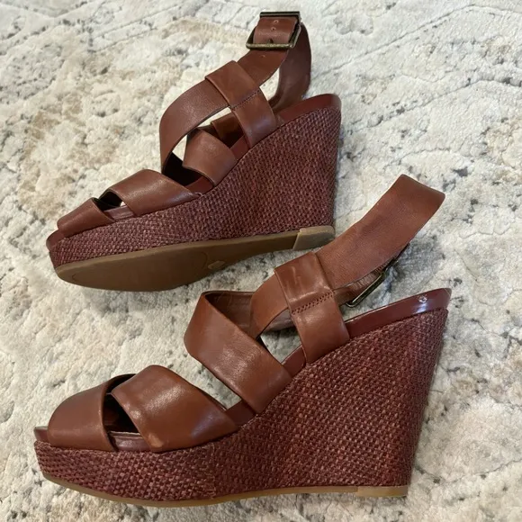 GIANNI BINI | WEDGE SANDALS SIZE 6.5