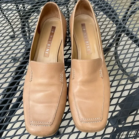 Gianni Bini Women's Tan Loafers