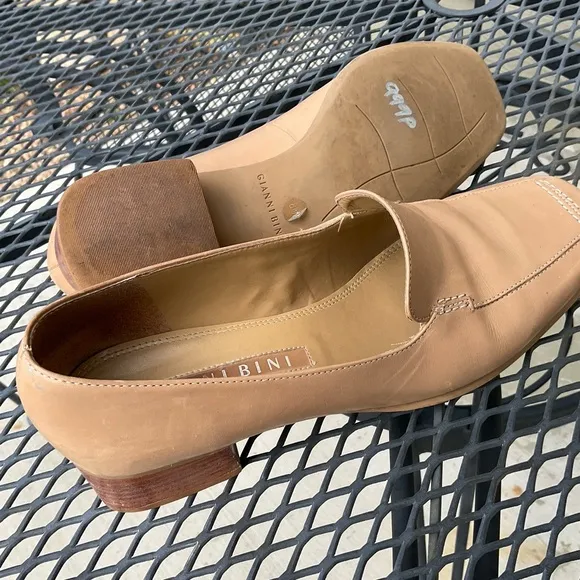 Gianni Bini Women's Tan Loafers
