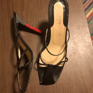 GIANNI VERSACE Sexy Black Beaded 4 in Heel Sandals