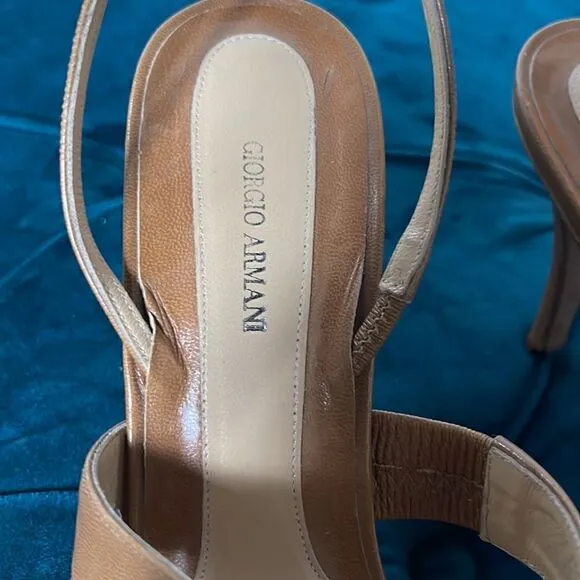 GIORGIO ARMANI BEIGE SANDALS SZ 9