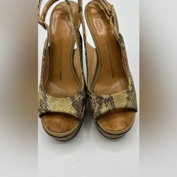 Giuseppe Zanotti Snakeskin Print Gold Peeptoe Platform Slingback Heels Size 37.5