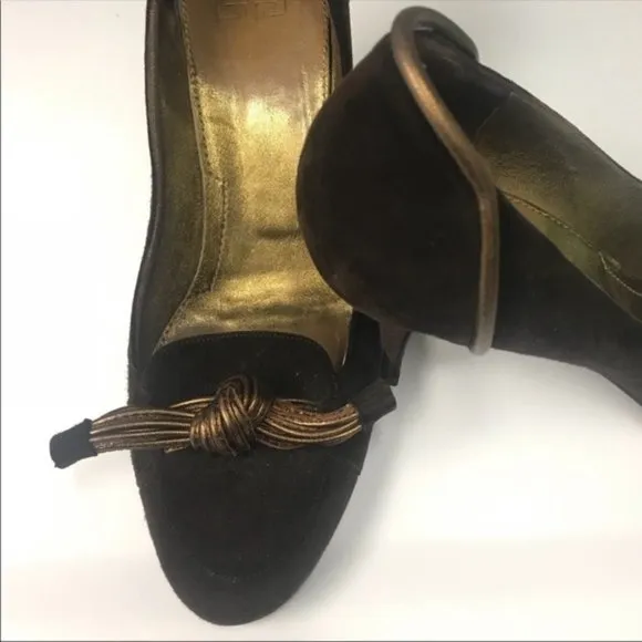 Givenchy Bronze Knot brown suede pumps EU 40 US 9.5