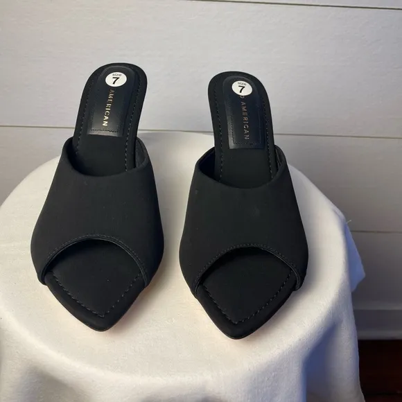 Good American Black Clear Wedge Sandals Size 7 NWOT