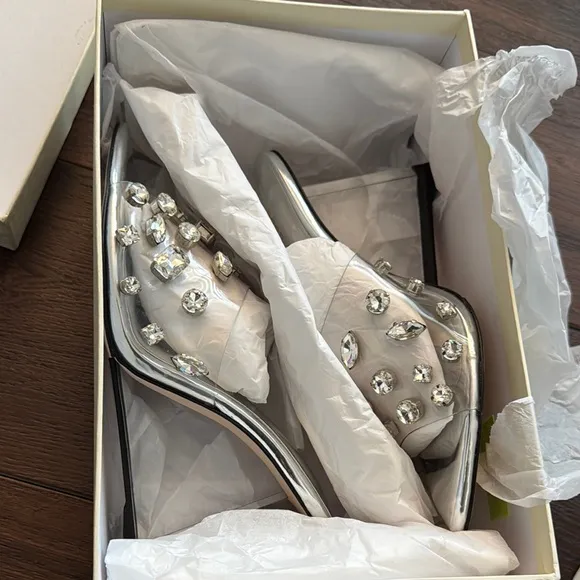 Good American NWT Jeweled Wedge Heel Silver Studded Women's Shoes w/Dust Bag.