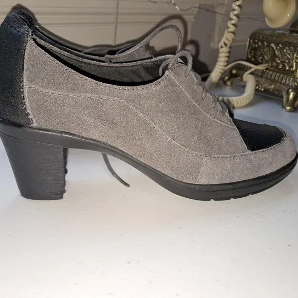Gray and Black Suede Lace-Up Shoes