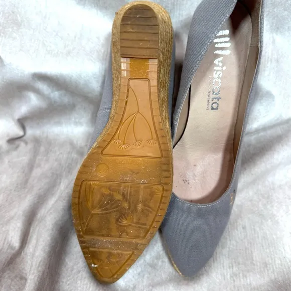 Gray Wedge Shoes with Closed Toe - Handmade in Spain