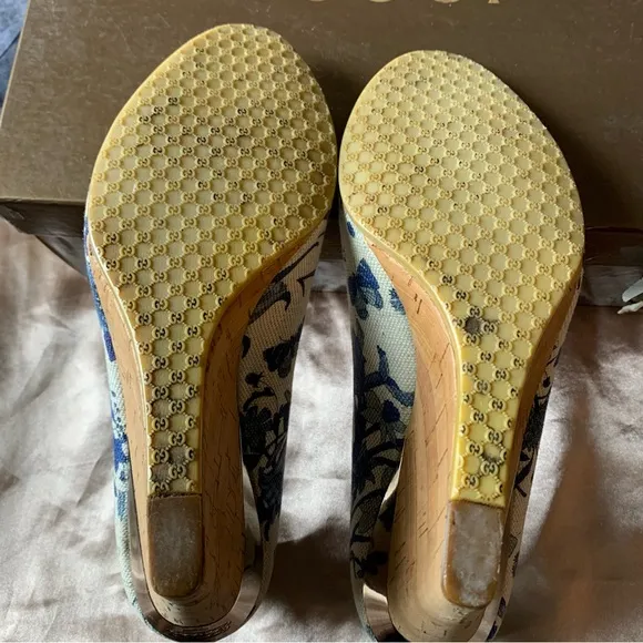 Gucci Floral Denim platform shoes